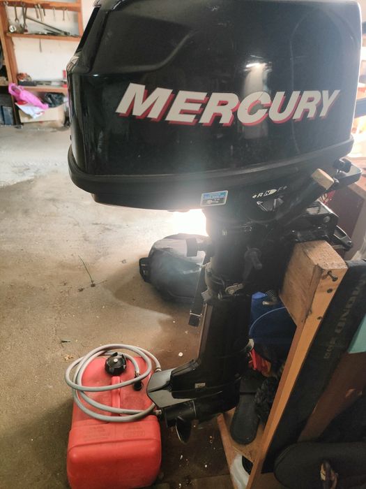 Лодочний двигун Mercury 6 4такта