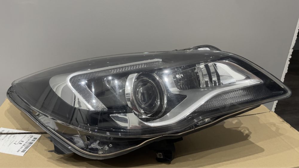 Reflektor lampa Bi-xenon prawy skrętny oryginał Opel Insignia