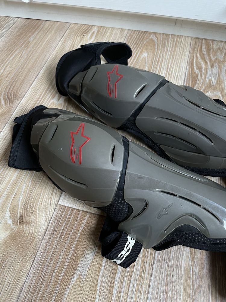 Наколінники ALPINESTARS BIONIC, Оригінал! Хороший стан