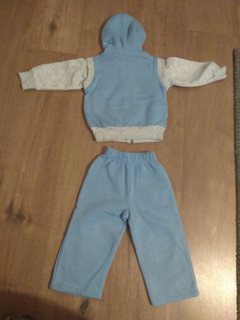 Nowy dres dziecięcy (metka)  rozmiar 86