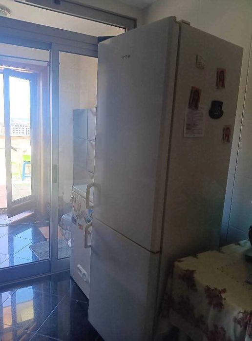 Frigorífico usado em bom estado