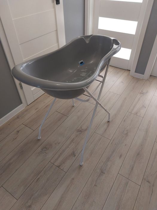 Wanienka ze stojakiem