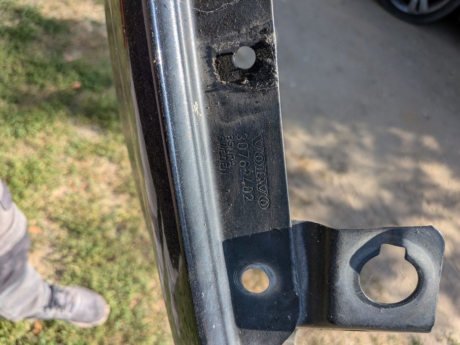 Błotnik prawy przód Volvo XC60 przedni prawy