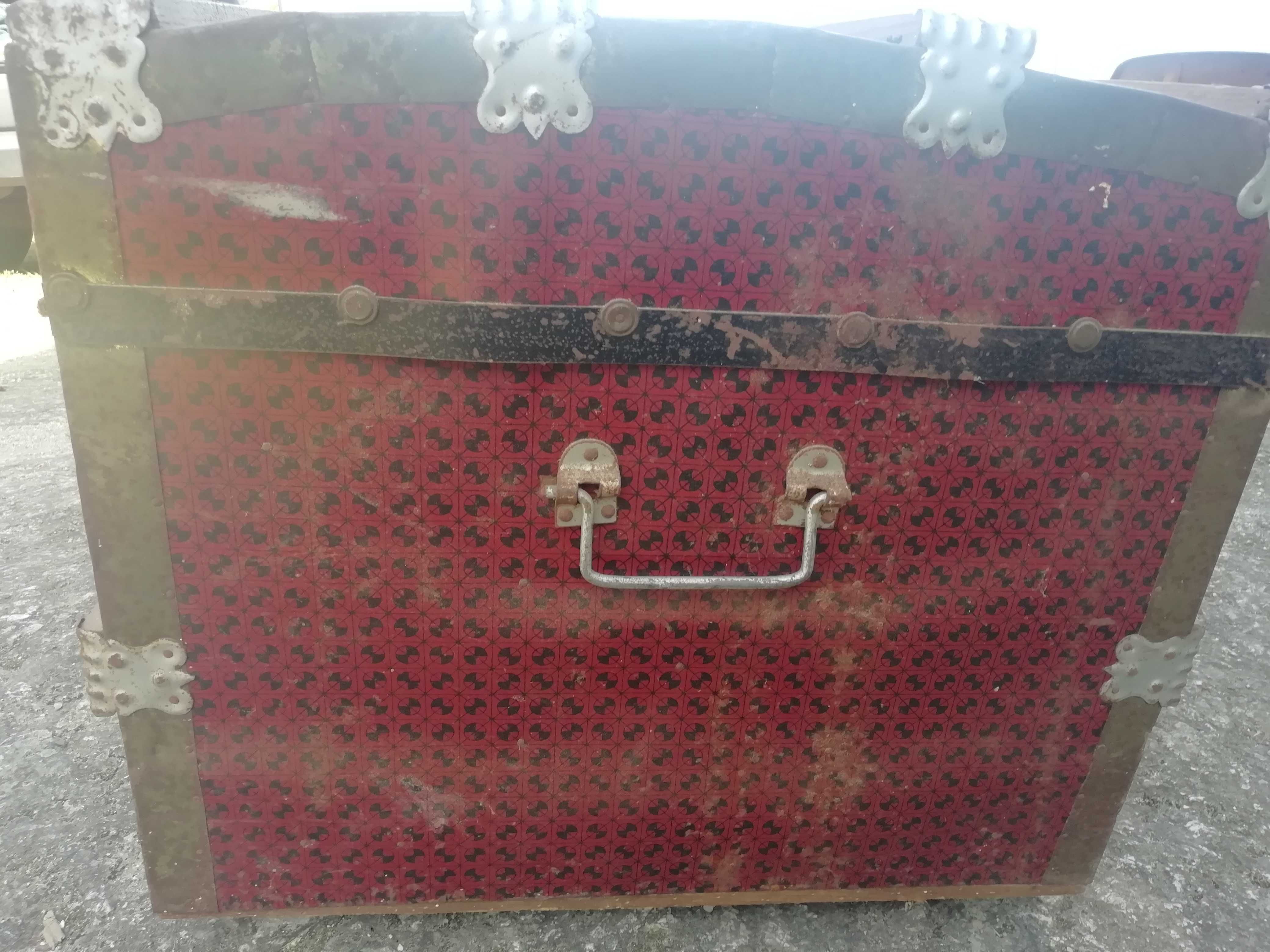 vendo mala/baú antigo