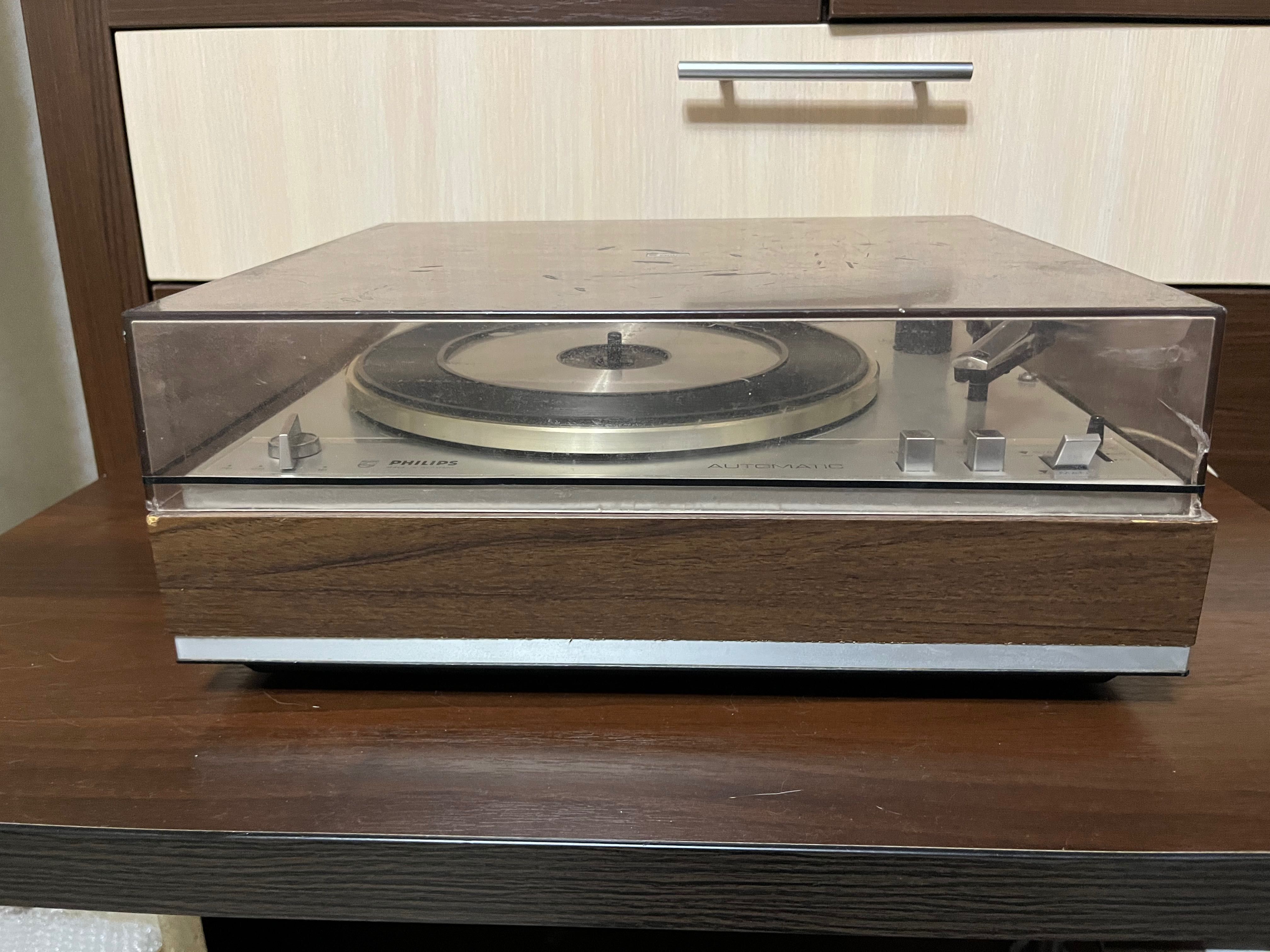 Програвач Philips 22GA160