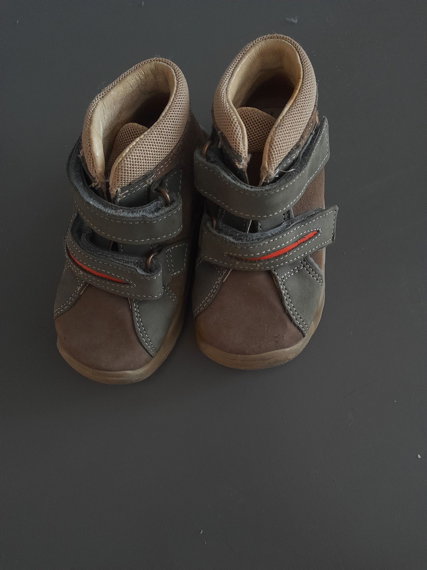 Buty jesienne dla chłopca