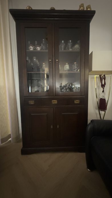 Lite drewno kredens braz