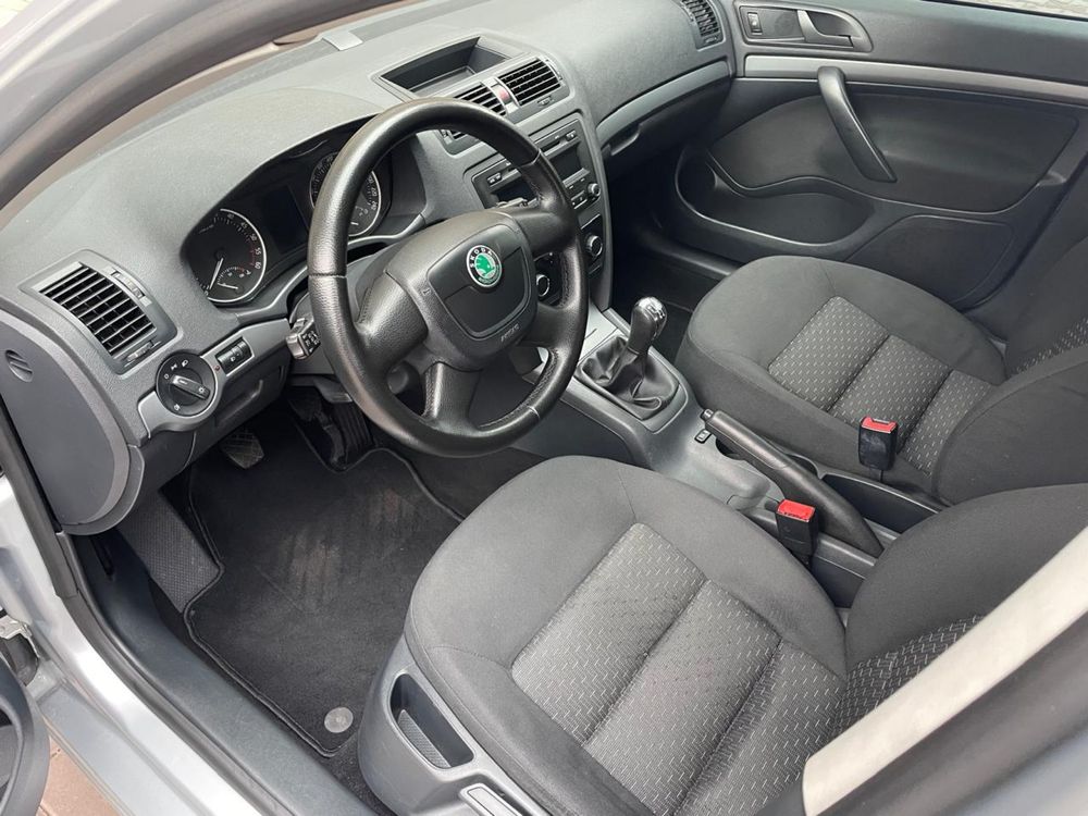 Skoda Octavia 1.6 tdi 2011 год