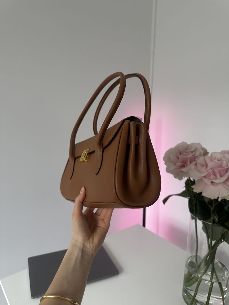 Сумка жіноча Miu Miu Black Leather Shoulder Bag Black Brown
