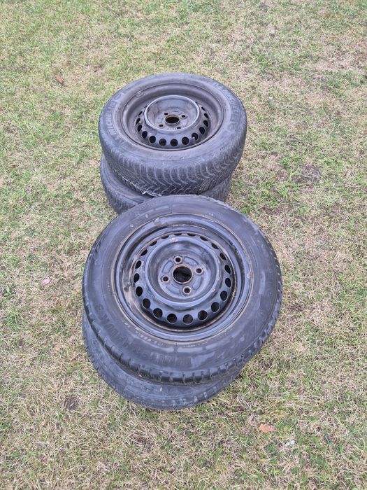 Koła z oponami zimowymi 175/65 R14