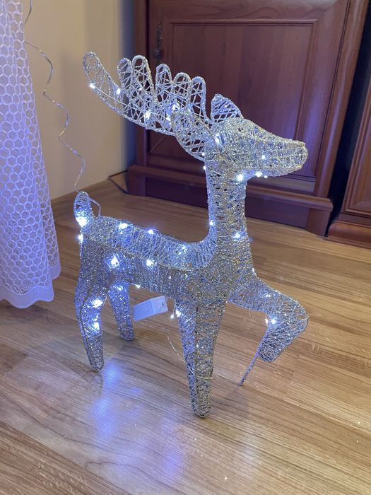 Piękny nowy renifer swiateczny srebrny led