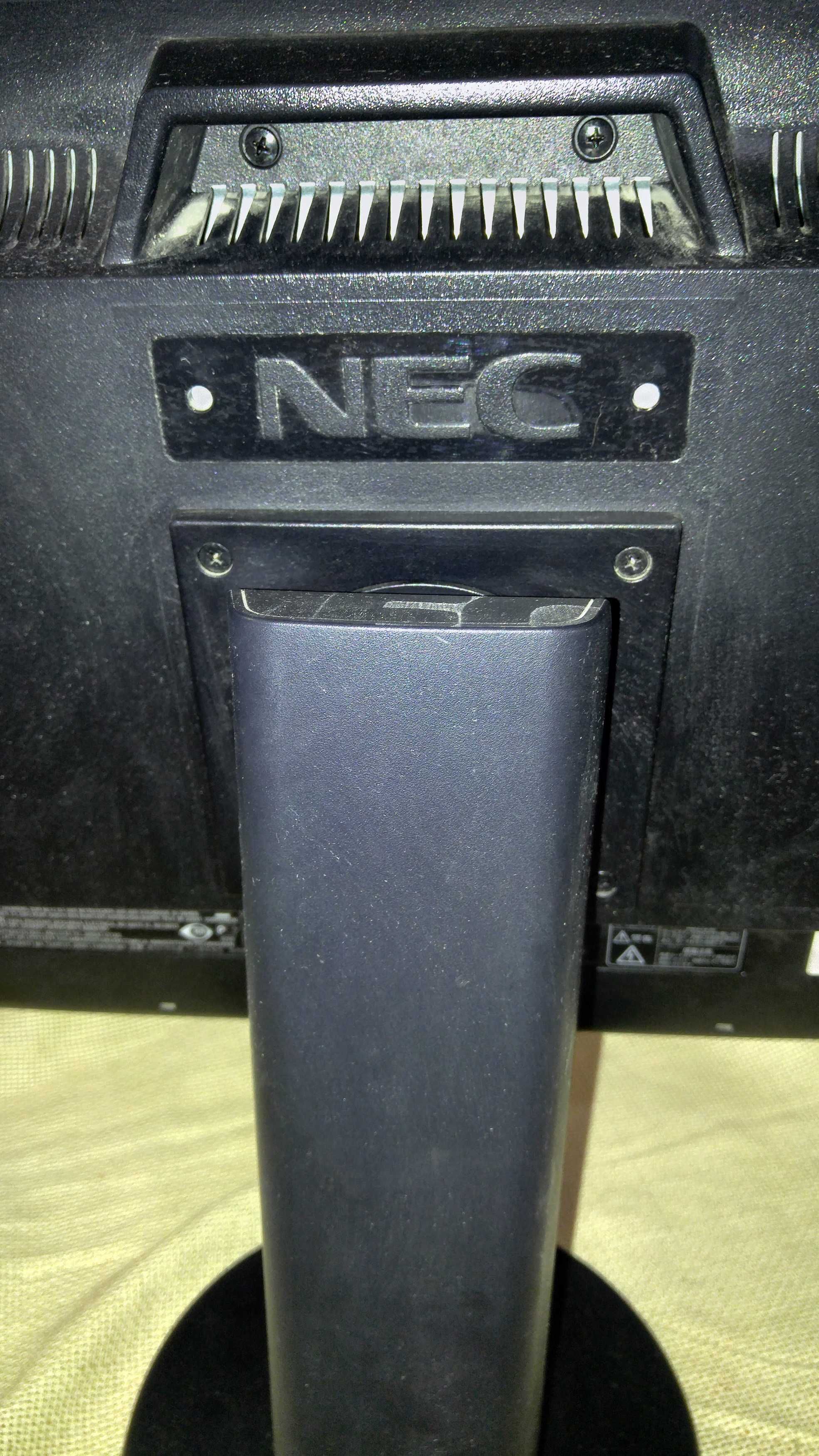 Монитор NEC MultiSync E222W 22"