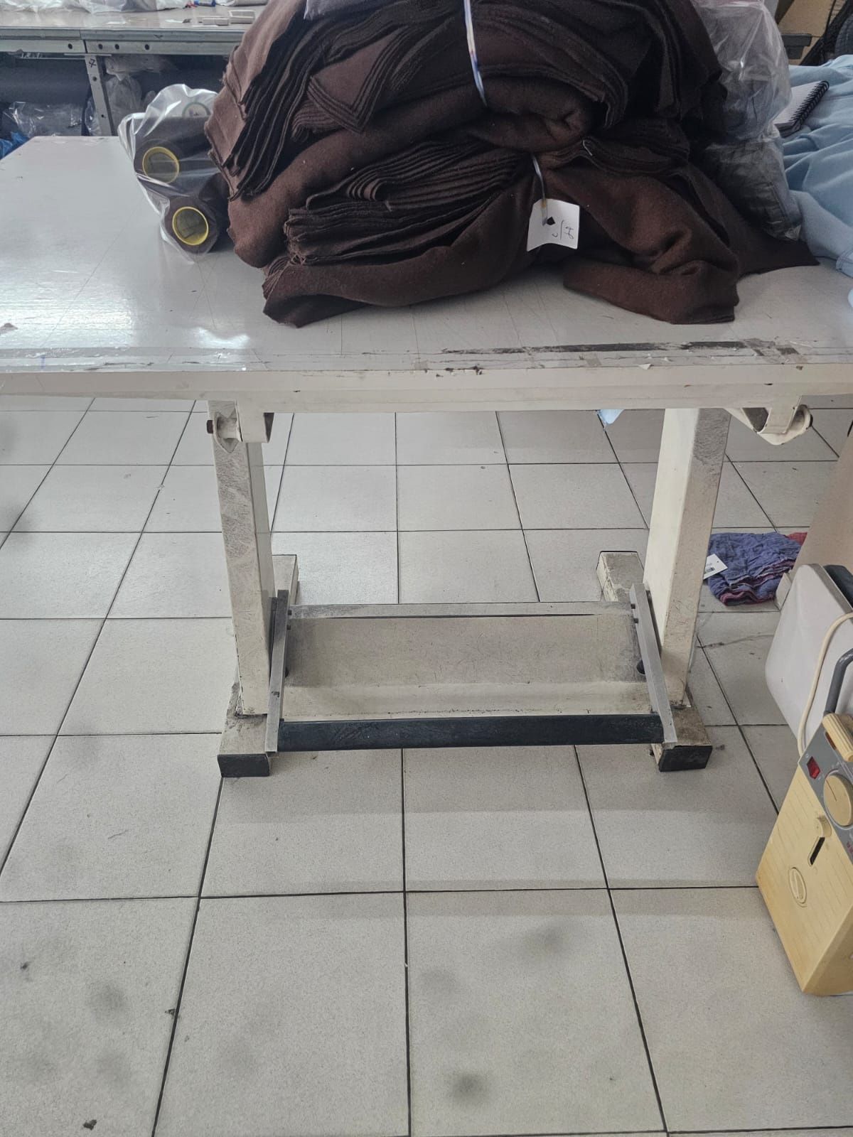 Mesa para remate com inclinação