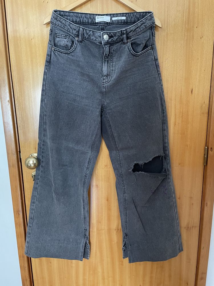 Calças cinzentas rasgadas Bershka