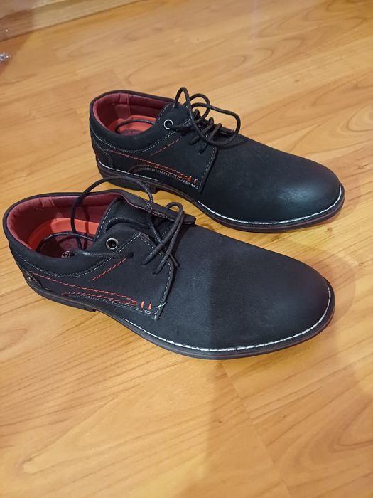 Туфлі для хлопця 37розмір