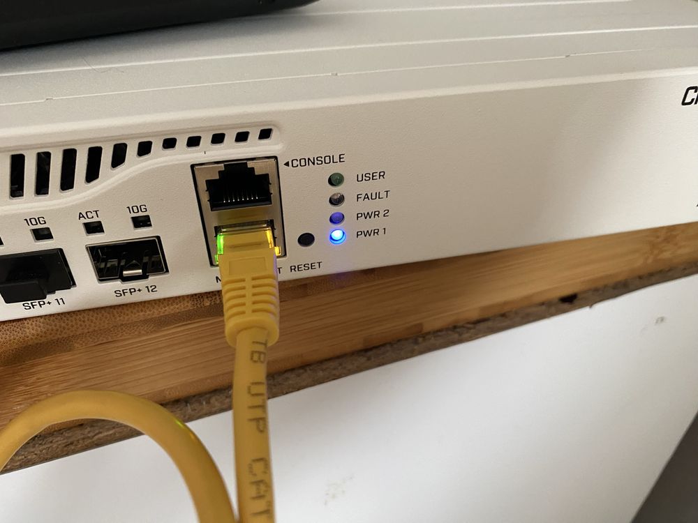 Sprzedam switch Mikrotik