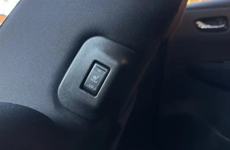 Продам nissan leaf N-Connecta