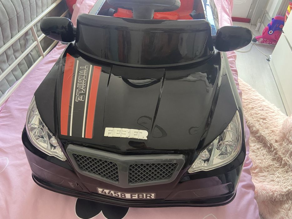 Carro telecomandado Feber