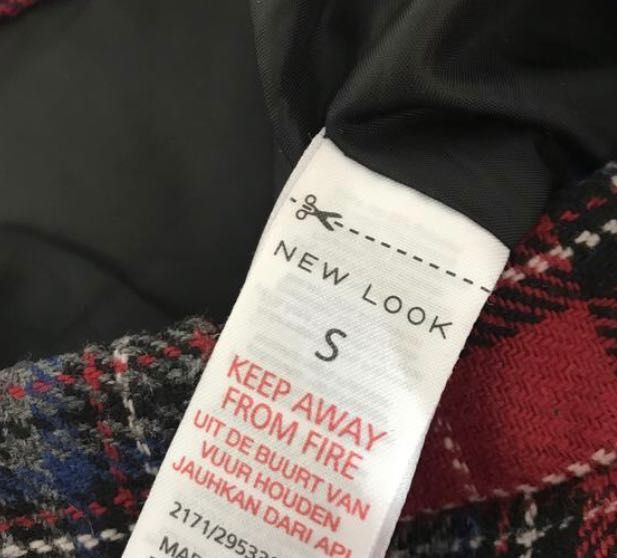 Жіночі теплі шорти в клітинку