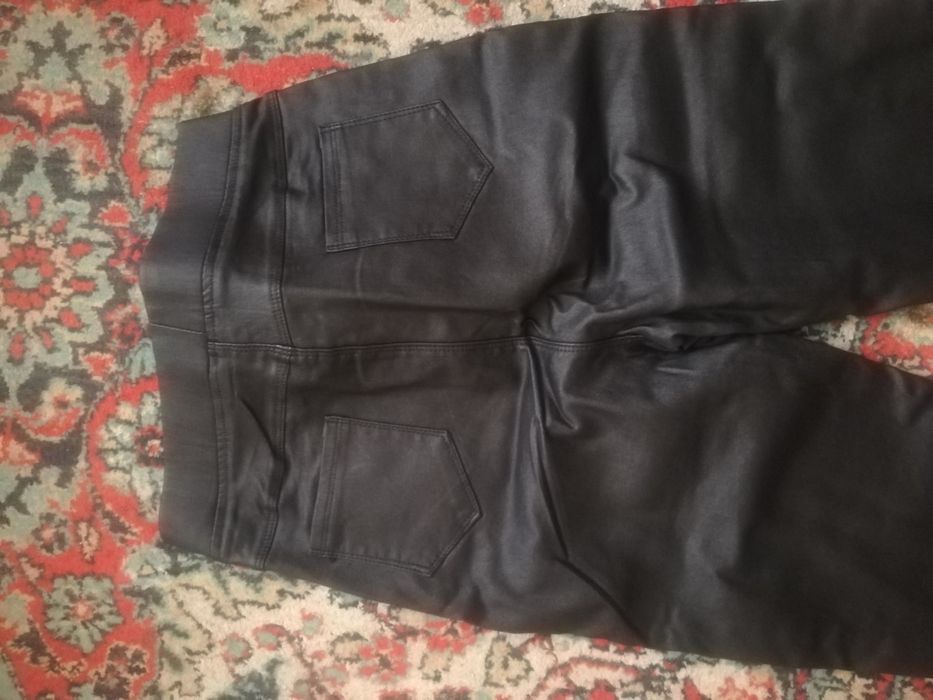 Красовки +Штаты +Куртка.