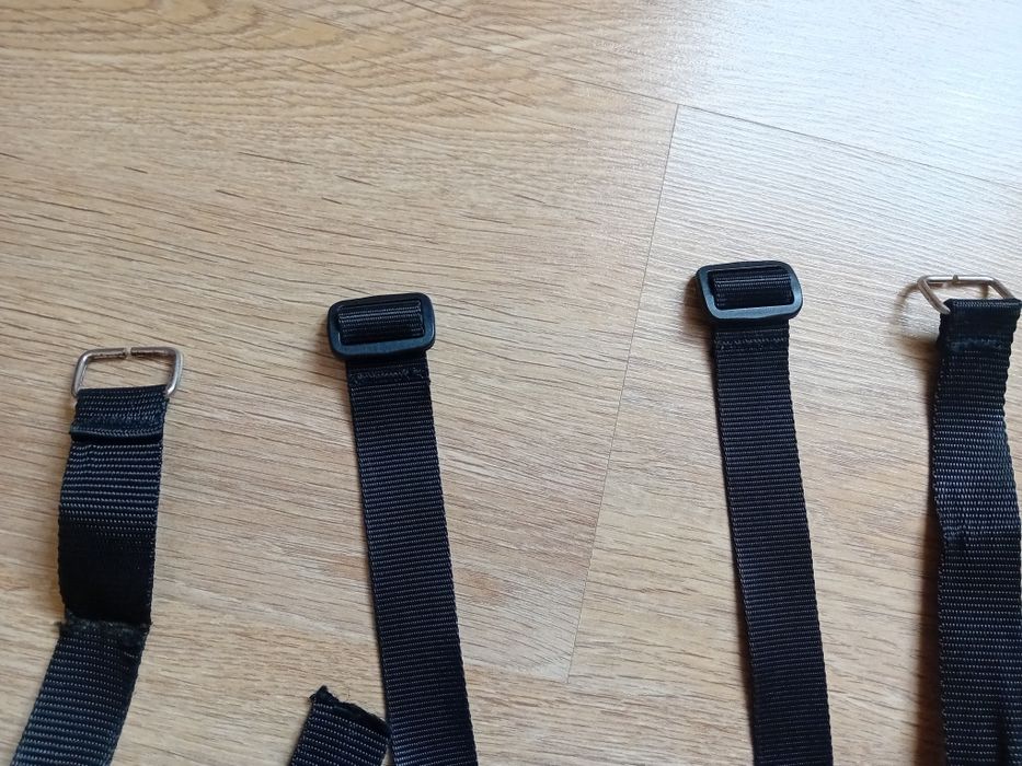 Pasy bezpieczeństwa do wózka spacerówki - materiał bez zapinek klamer