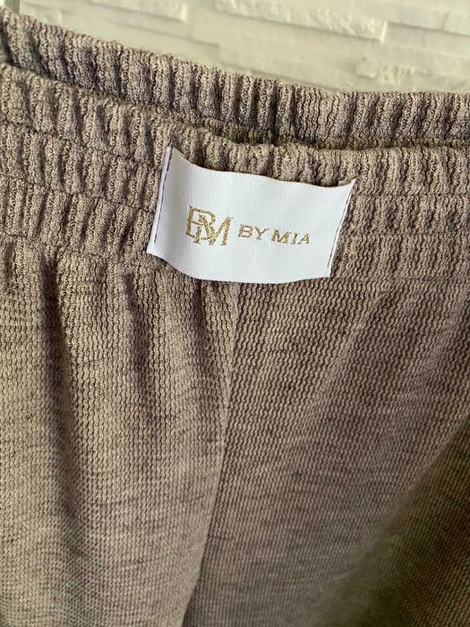 By Mia beżowy Komplet dzianinowy bluzka i szerokie spodnie