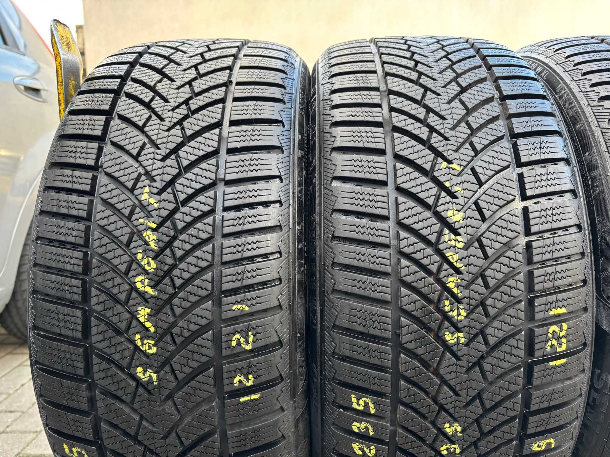 4X Opony Zimowe 235/35R19 91W SEMPERIT SPEED-GRIP 3 XL 8.6MM 2022R SPR