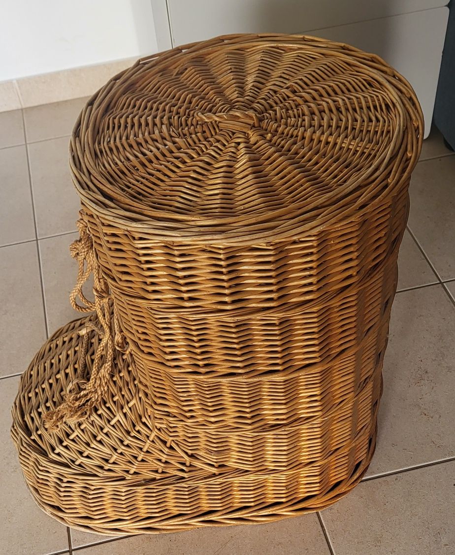 Cesta  em  verga