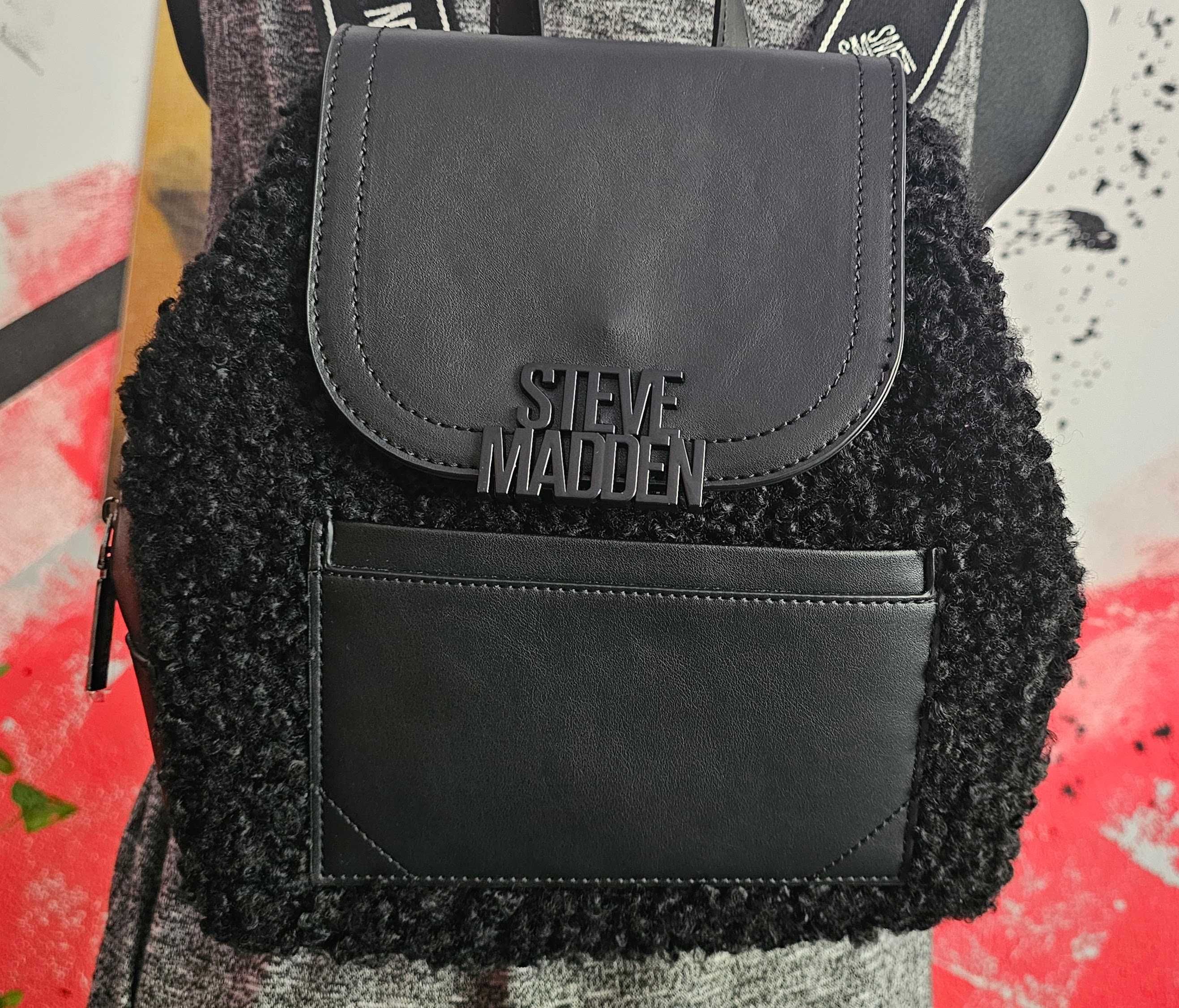 Plecak Steve Madden z czarnym barankiem/misiem