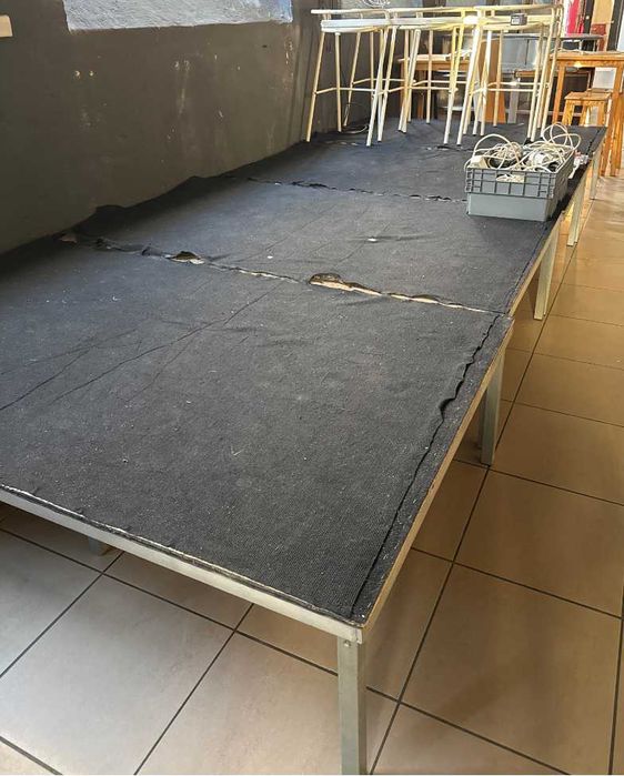 Palco em módulos de 5m por 2m