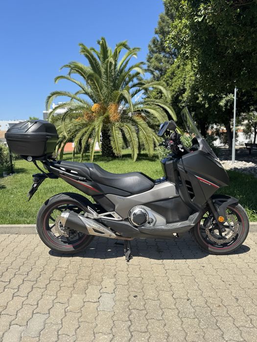 Honda Integra S 750