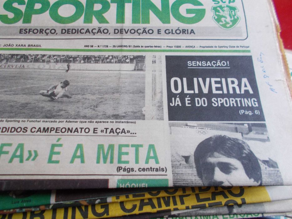 52 jornais Sporting raros.1984