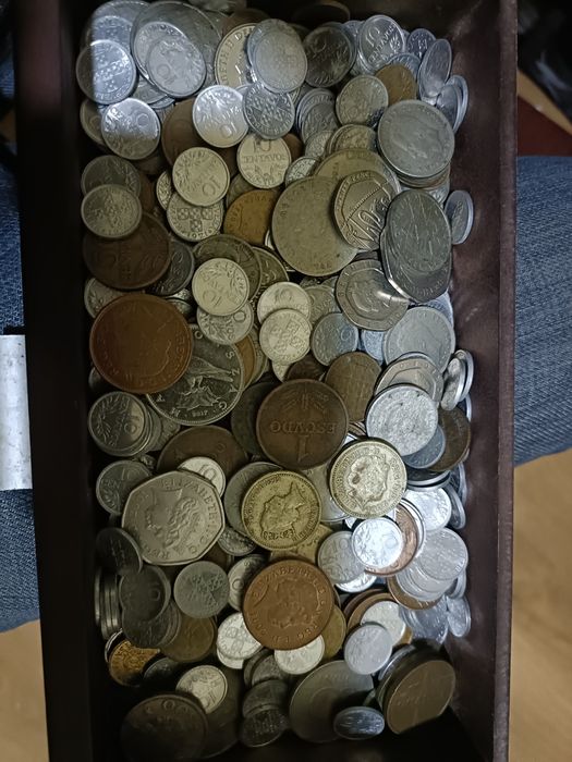 Lote moedas antigas e 4 notas