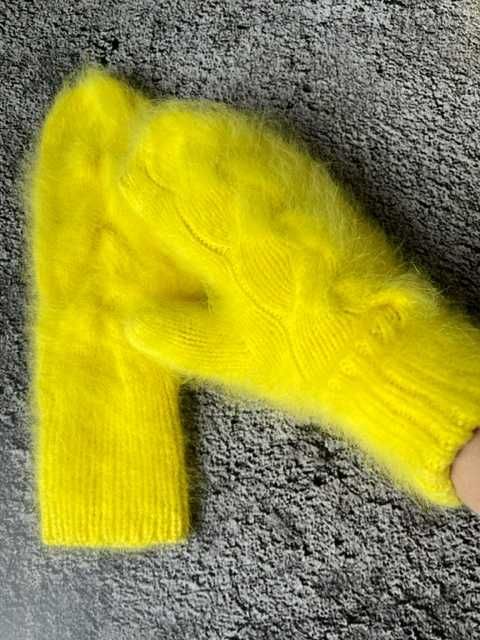 Ангорова шапка, рукавички та снуд в комплекті