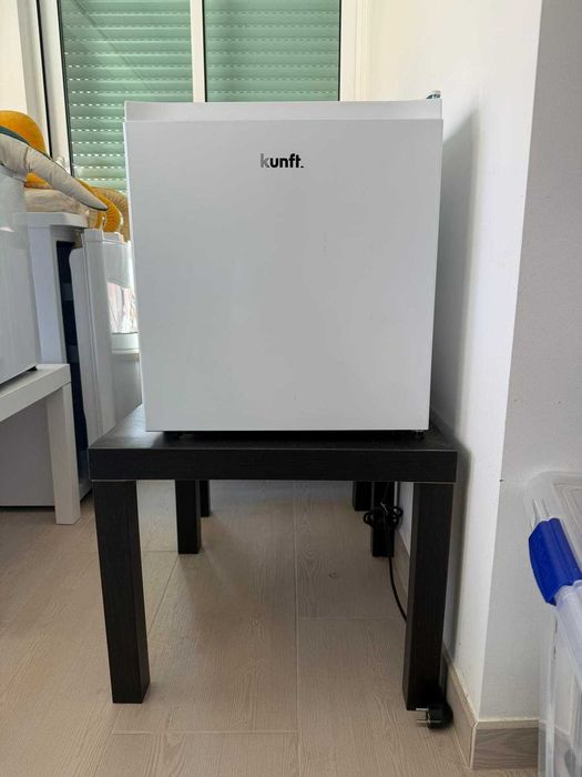 Mini Frigorifico marca Kunft