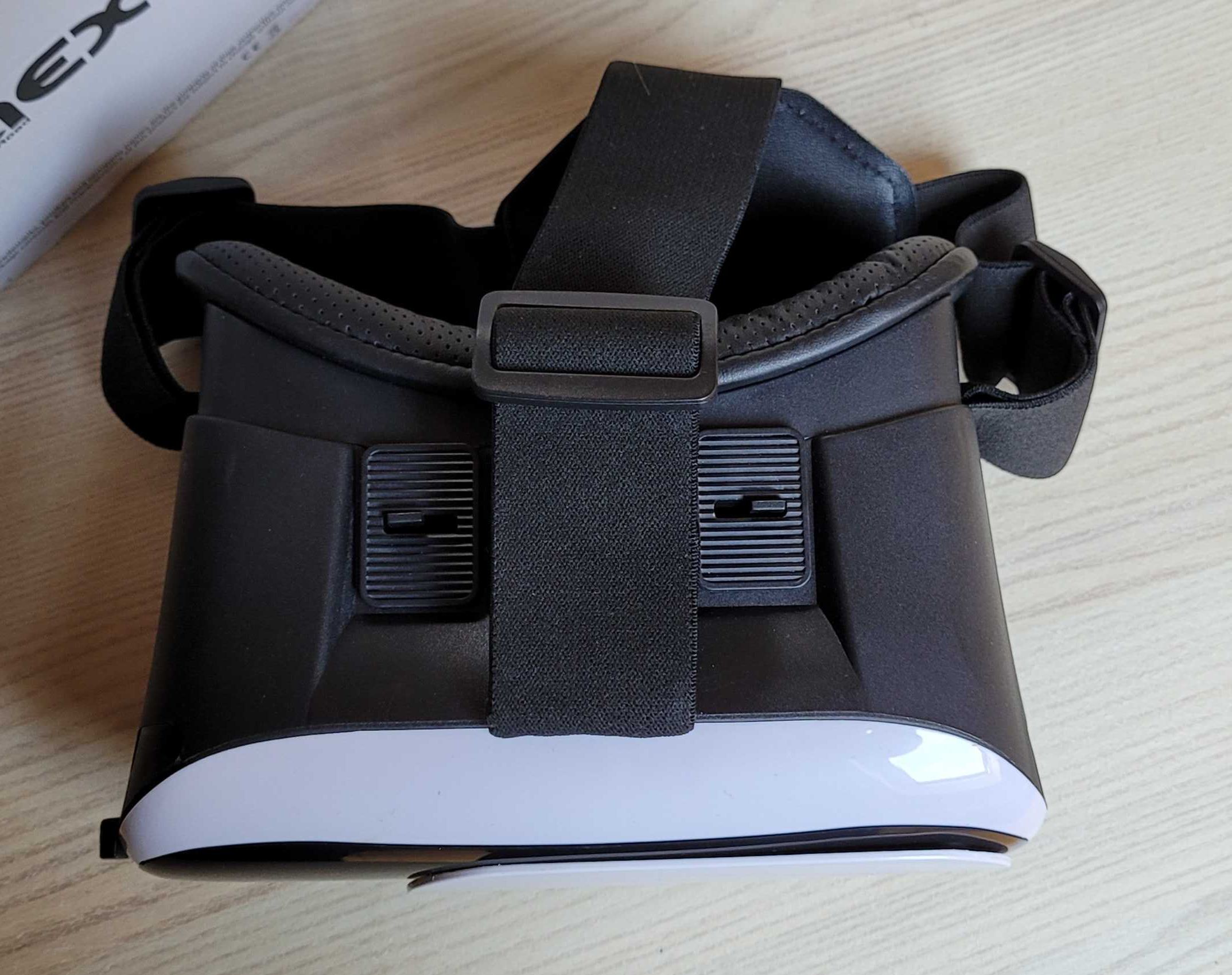 Okulary 3D Nexo VR Box do smartfonów o przekątnej ekranu 4-5,5