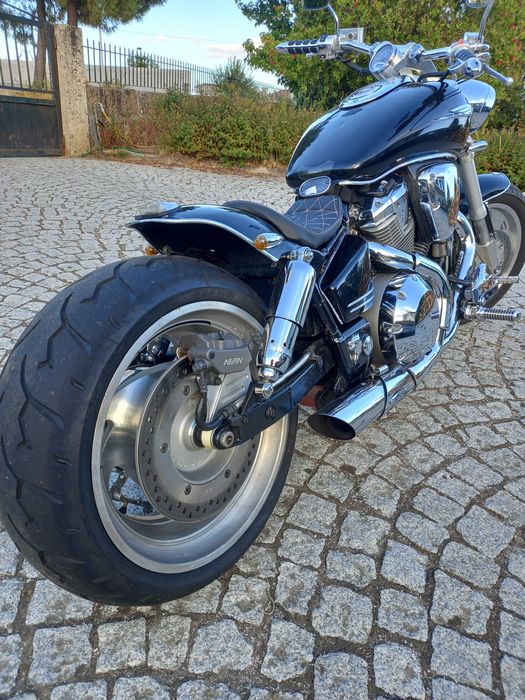 Moto Honda 1800 cc,