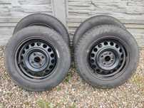 Używane koła z oponami zimowymi 165/70 R14