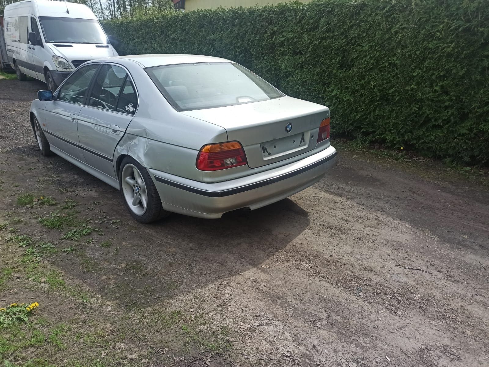 Bmw e39 rok 2000