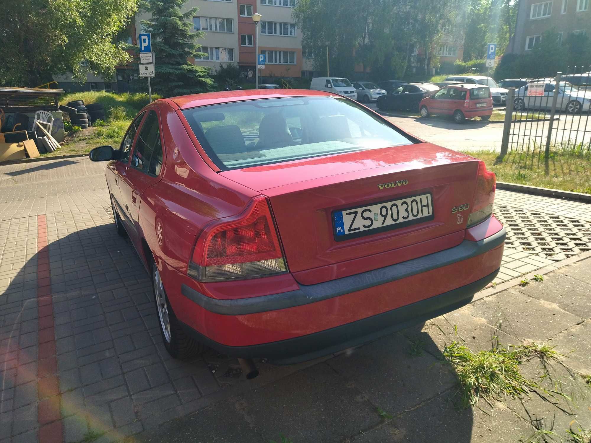 Volvo S60 2.4 benzyna automat 2001 rok polski salon (tylko sprzedaż)