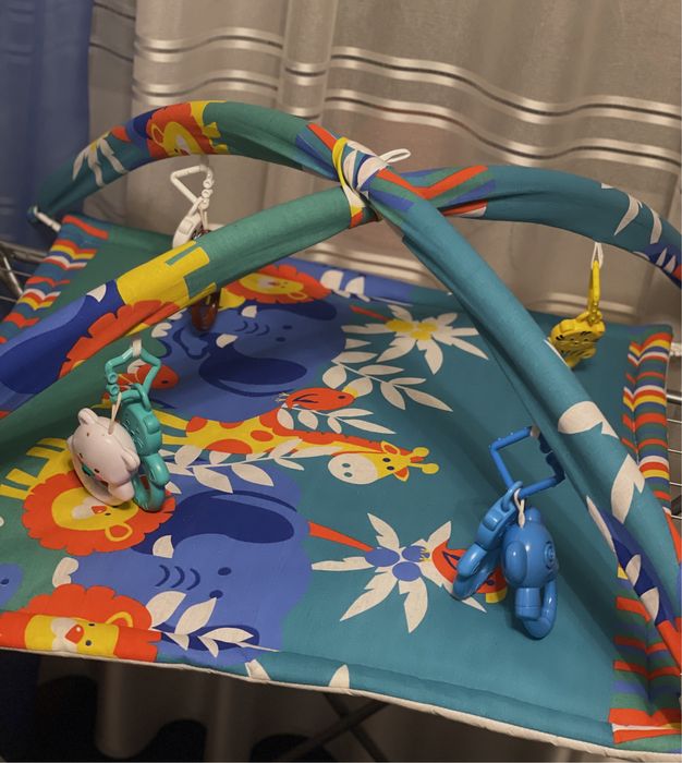 Детский игровой коврик с рамкой для игрушек