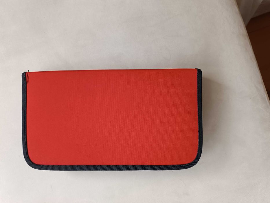 porta cds vermelho