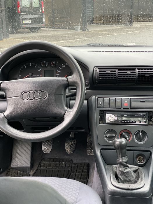 Продам/обмін audi a4b5 1.8