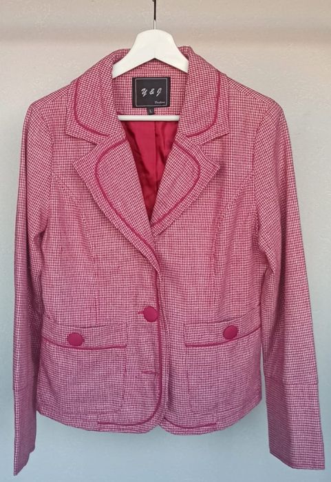 Casaco muito elegante tipo blazer, em branco e rosa - tamanho L
