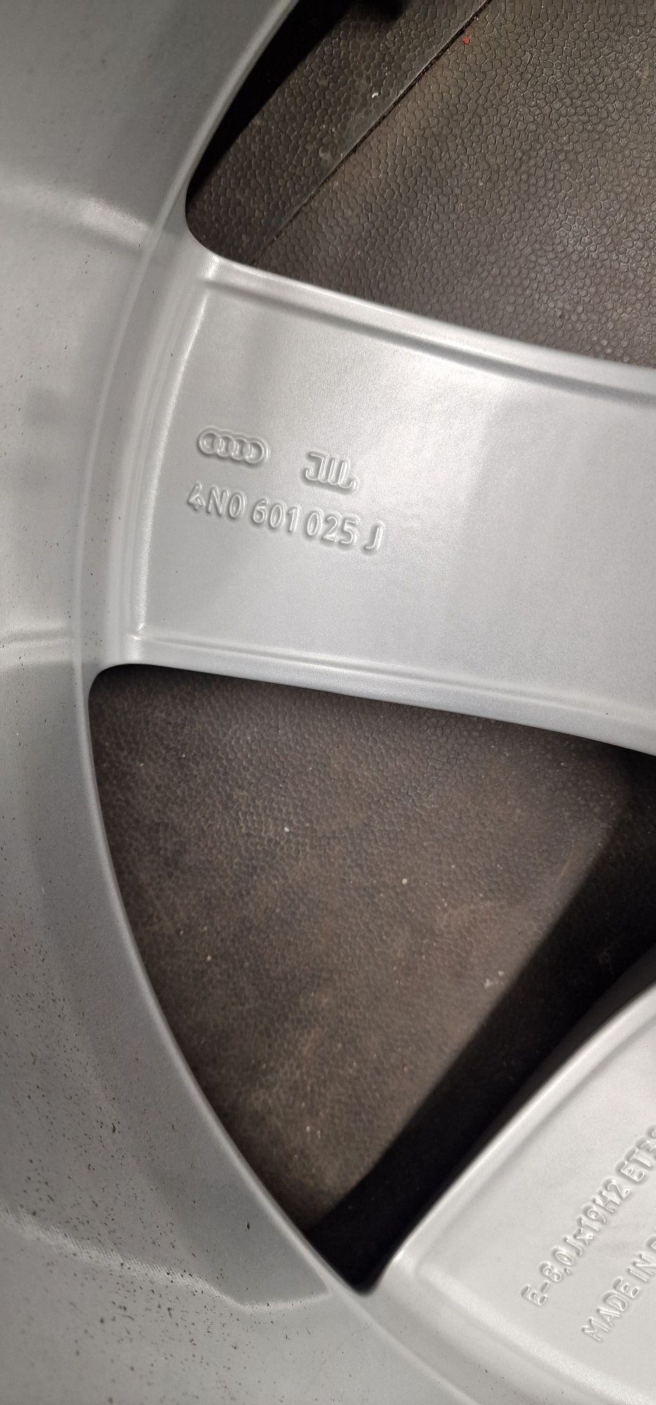Koła zimowe AUDI A8 S8 A7 R19 Cali  Michelin 2022