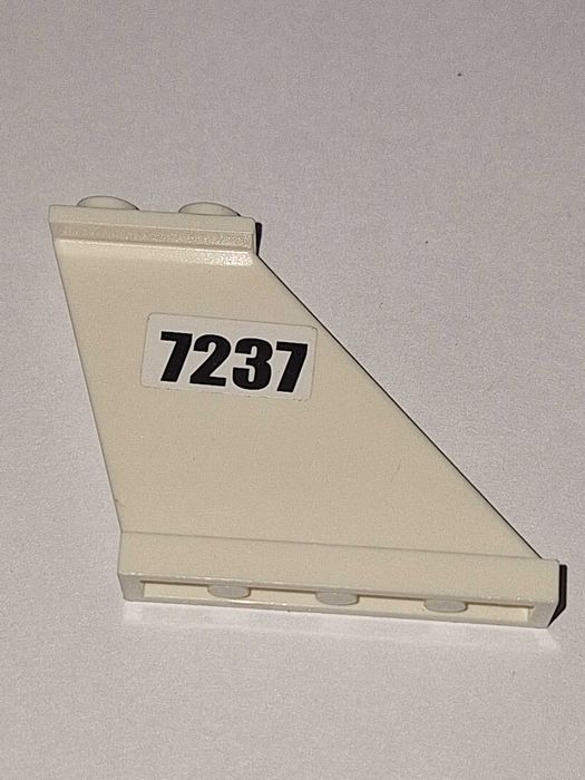 LEGO 2340pb040 set 7237 - 1szt ogon samolotu polecam. (A)