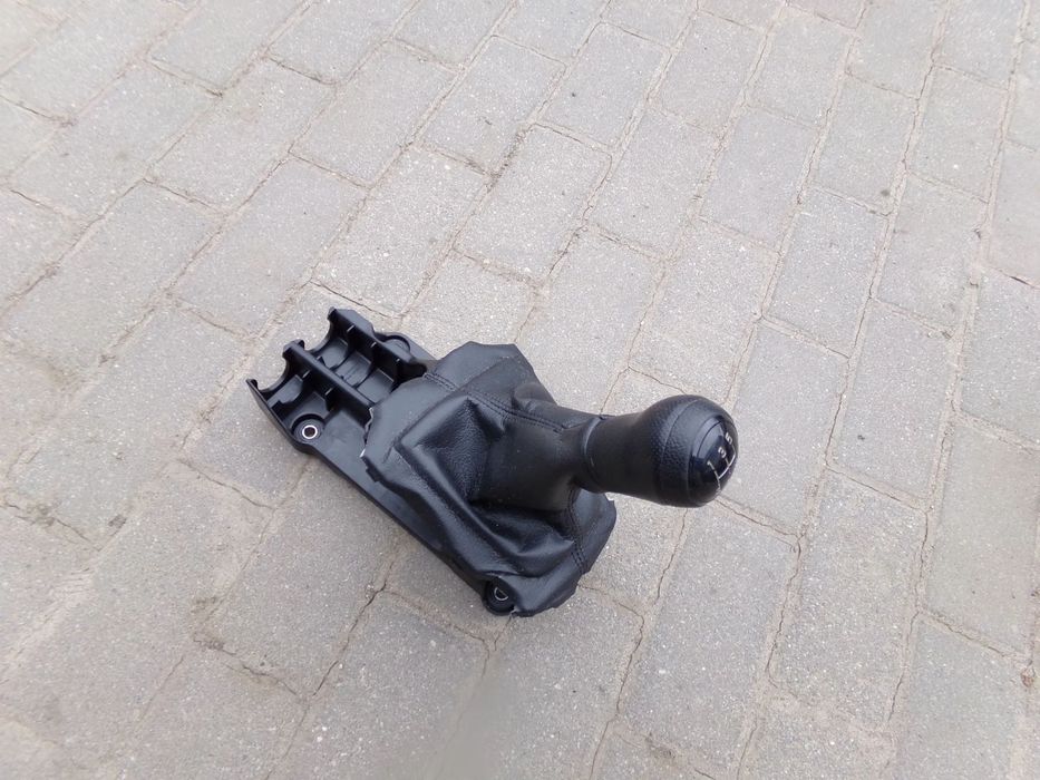 Wybierak gałka zmiany biegów Suzuki Swift MK8  28120-52R00