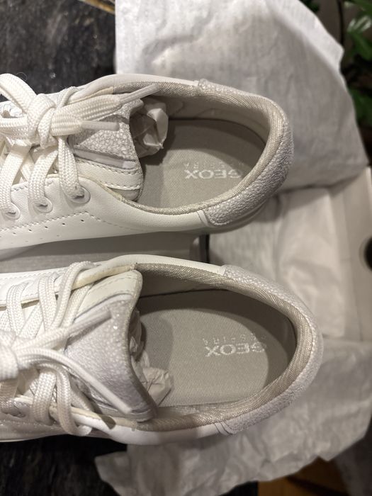 Sneakersy GEOX damskie biale r.37