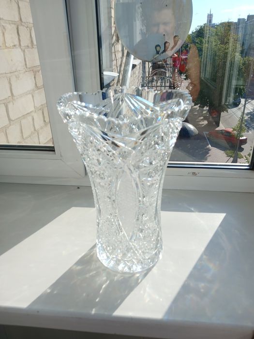 Ваза хрустальна велика