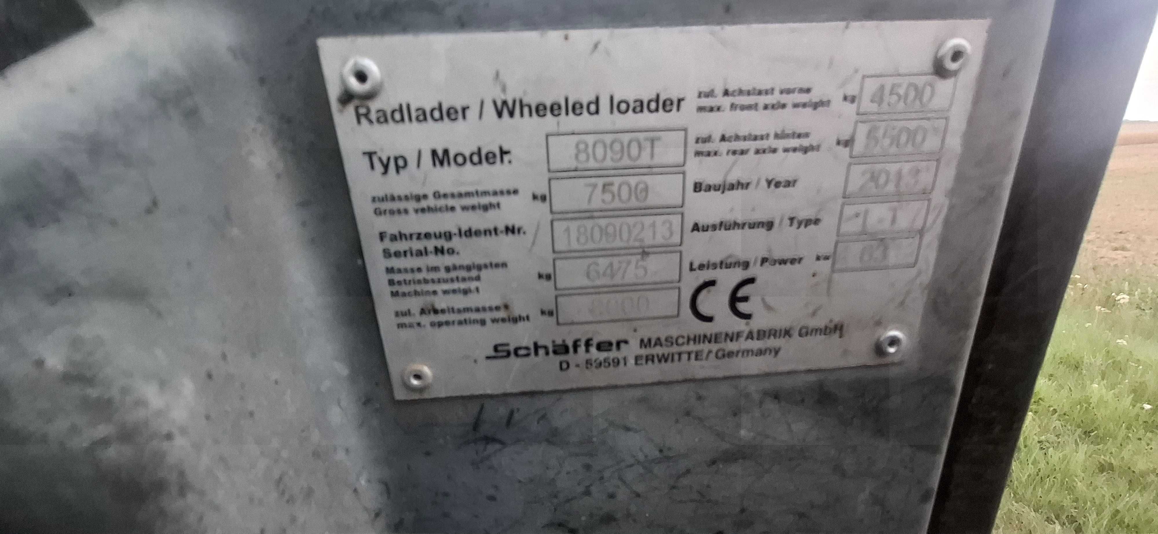 Ladowarka schaffer 8090T 13R